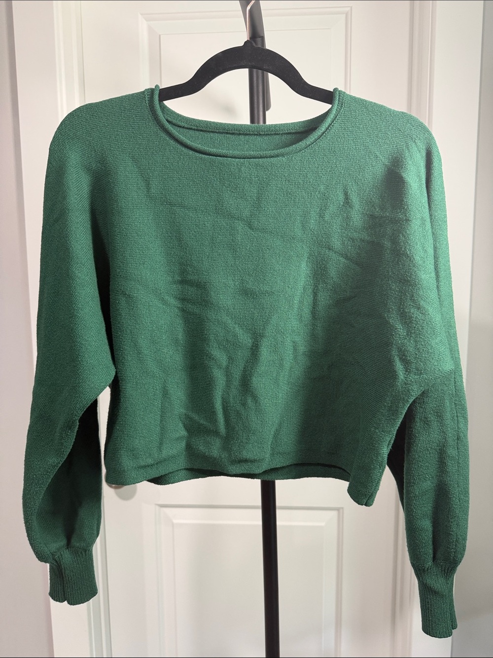 Green Cropped Doleman Sleeve Knit Sweater